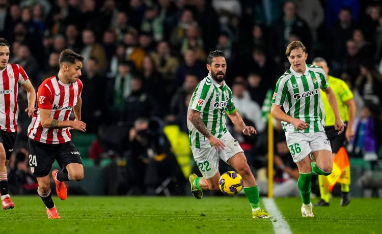 Isco, sin temor alguno a delegar en último tercio Isco, sin temor alguno a delegar en último tercio