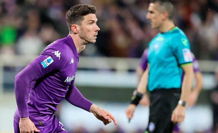 Relacionan a Gosens, de la Fiorentina, con el Betis Relacionan a Gosens, de la Fiorentina, con el Betis