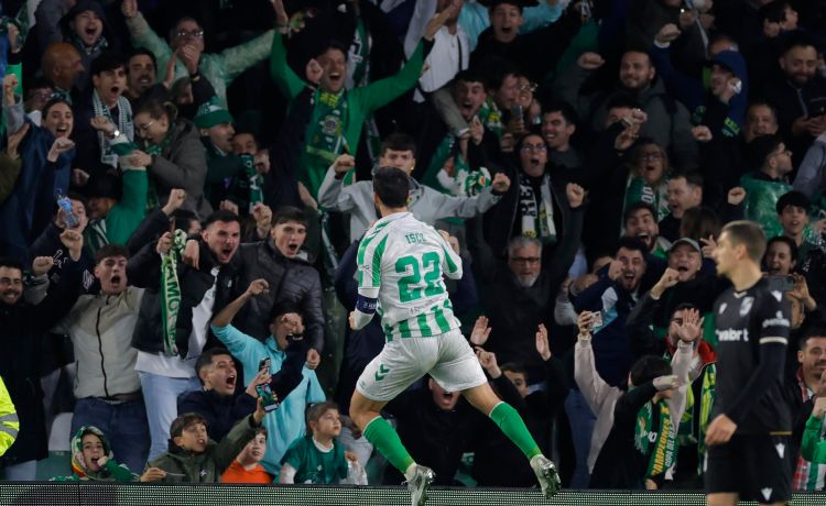 Análisis del Betis 2-2 Vitoria Guimaraes: Dos fallos defensivos dificultan la eliminatoria Análisis del Betis 2-2 Vitoria Guimaraes: Dos fallos defensivos dificultan la eliminatoria