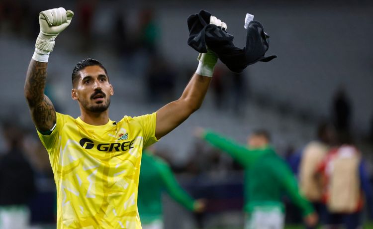 Súper Valles, el portero que da puntos al Betis Súper Valles, el portero que da puntos al Betis