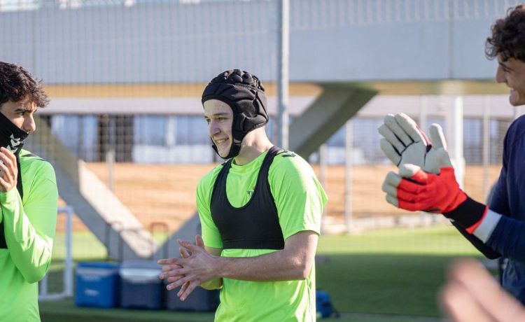 Llegó la noticia más esperada en el Betis con Félix Garreta Llegó la noticia más esperada en el Betis con Félix Garreta