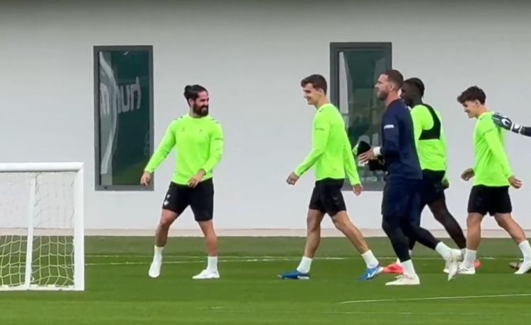 Gran noticia en el Betis: Isco vuelve con el grupo Gran noticia en el Betis: Isco vuelve con el grupo