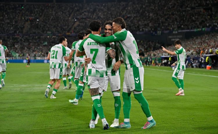 Así queda el Betis en la clasificación de la fase liga de la Champions League Así queda el Betis en la clasificación de la fase liga de la Champions League
