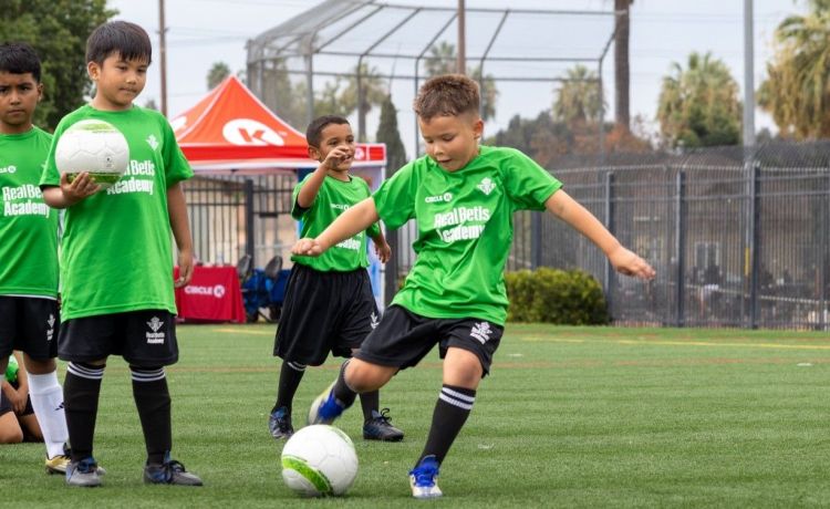El Betis lanza su ‘Semana Betis’ en Los Ángeles con el apoyo de Circle K El Betis lanza su ‘Semana Betis’ en Los Ángeles con el apoyo de Circle K