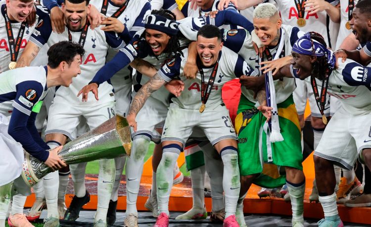 Ilusión rediviva del Betis con la Europa League, donde arrancará entre los favoritos Ilusión rediviva del Betis con la Europa League, donde arrancará entre los favoritos