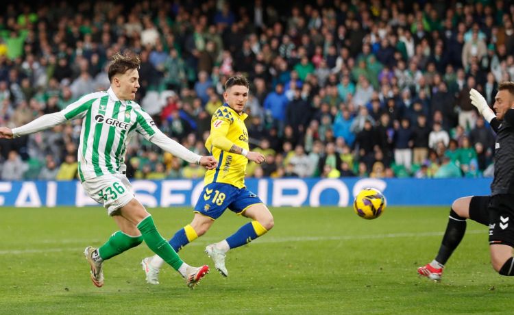 Betis: Las bandas, ese necesario desequilibrio para aspirar a más Betis: Las bandas, ese necesario desequilibrio para aspirar a más