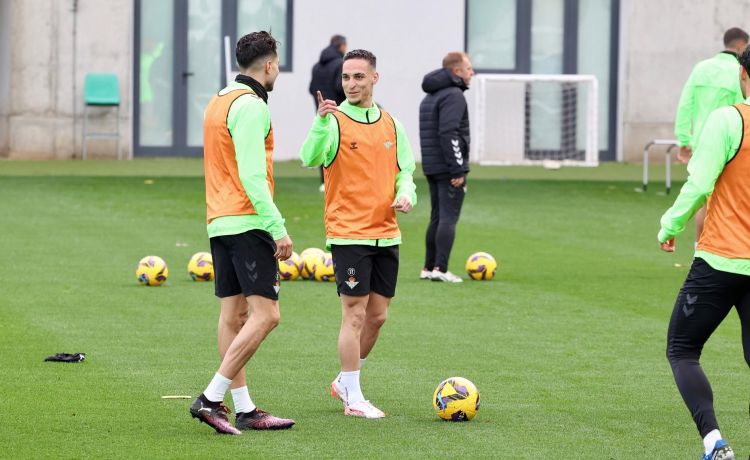 El ‘riesgo’ que asume el Betis en la pasajera cesión por Antony El ‘riesgo’ que asume el Betis en la pasajera cesión por Antony