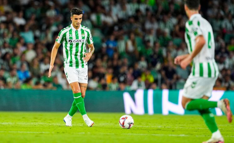 El Betis acuerda con el Estoril portugués el traspaso del defensa Ismael Sierra El Betis acuerda con el Estoril portugués el traspaso del defensa Ismael Sierra