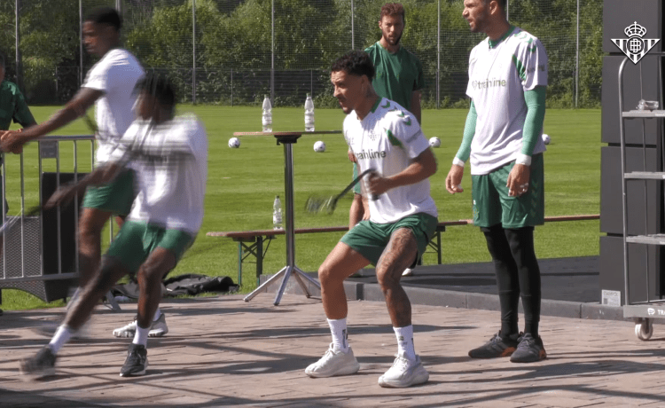 Antony, sobre su vuelta con el Betis: «Estoy casi listo ya» Antony, sobre su vuelta con el Betis: «Estoy casi listo ya»