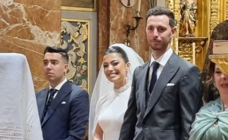 Boda y renovación para el ex bético Raúl García de Haro Boda y renovación para el ex bético Raúl García de Haro