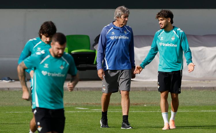 Pellegrini, sin Abde, confianza en el fondo de armario: «Tenemos alternativas» Pellegrini, sin Abde, confianza en el fondo de armario: «Tenemos alternativas»