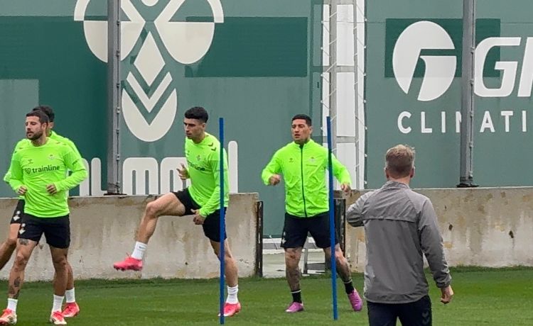 Gran noticia en el entrenamiento del Betis este jueves Gran noticia en el entrenamiento del Betis este jueves