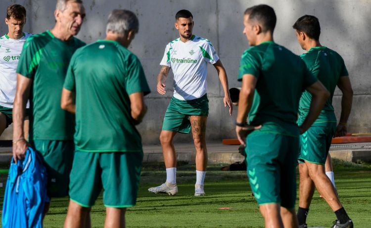 Alineación probable del Betis ante el Villareal: ¿vuelta a escena de Dani Ceballos? Alineación probable del Betis ante el Villareal: ¿vuelta a escena de Dani Ceballos?