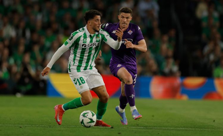 Betis: Una tardía respuesta a la falta de frescura Betis: Una tardía respuesta a la falta de frescura