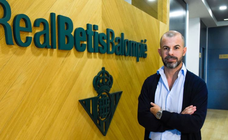 Manu Fajardo, el arte de exprimir el mercado invernal Manu Fajardo, el arte de exprimir el mercado invernal