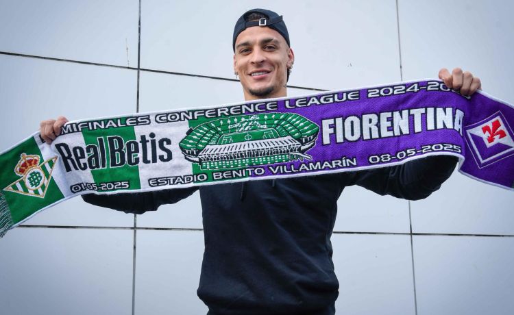 Las imágenes de la salida del Real Betis hacia Florencia Las imágenes de la salida del Real Betis hacia Florencia