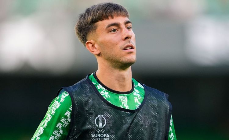 Nuevas alternativas para la salida de Iker Losada Nuevas alternativas para la salida de Iker Losada