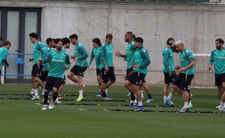 El Betis se queda sin dos jugadores en lo que queda de temporada El Betis se queda sin dos jugadores en lo que queda de temporada