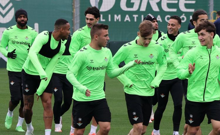 El Betis, con cuatro bajas definitivas y una buena noticia para recibir a Las Palmas El Betis, con cuatro bajas definitivas y una buena noticia para recibir a Las Palmas