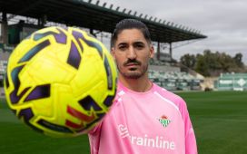 Álvaro Valles revela el objetivo del Betis en Champions y LaLiga y se deshace en elogios con Manu González Álvaro Valles revela el objetivo del Betis en Champions y LaLiga y se deshace en elogios con Manu González