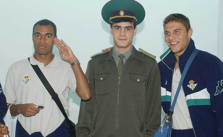 Betis: Joaquín y Fernando, 22 años después, de nuevo en Chisinau Betis: Joaquín y Fernando, 22 años después, de nuevo en Chisinau