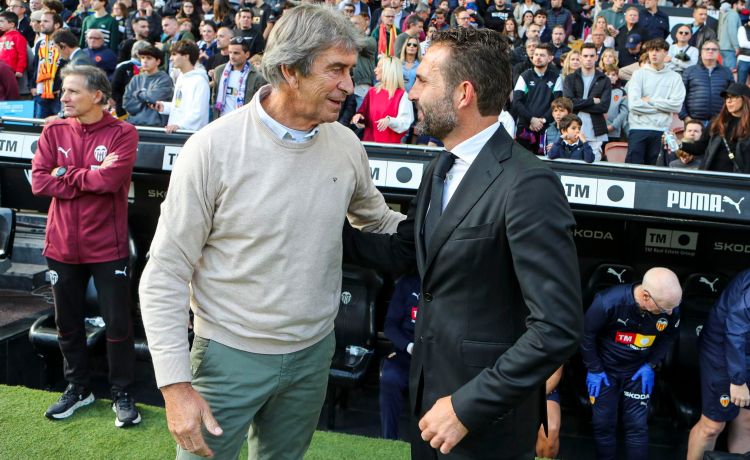 Pellegrini: «Han sido diez minutos difíciles de entender y explicar» Pellegrini: «Han sido diez minutos difíciles de entender y explicar»