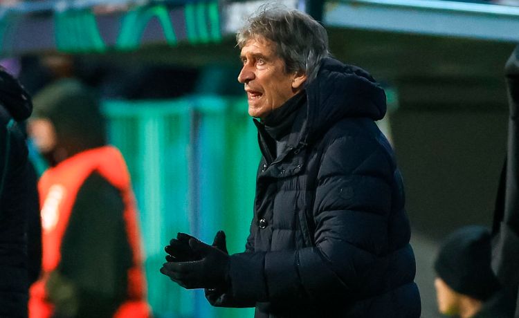 Pellegrini: «El bache futbolístico es muy preocupante» Pellegrini: «El bache futbolístico es muy preocupante»