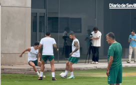 Aitor Ruibal y Ceballos dejan las buenas noticias en el Betis en el entrenamiento de este miércoles Aitor Ruibal y Ceballos dejan las buenas noticias en el Betis en el entrenamiento de este miércoles