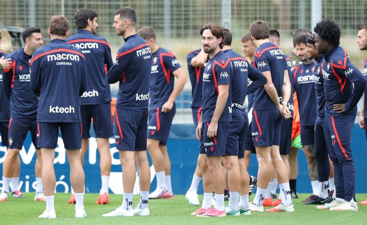 La enfermería de Osasuna vuelve a llenarse antes de visitar al Betis La enfermería de Osasuna vuelve a llenarse antes de visitar al Betis