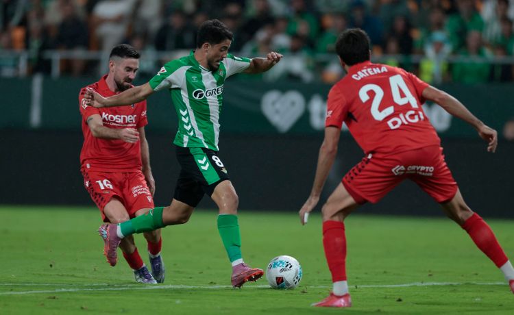Así jugaron los futbolistas del Betis con el Osasuna: Fornals encauzó la energía Así jugaron los futbolistas del Betis con el Osasuna: Fornals encauzó la energía