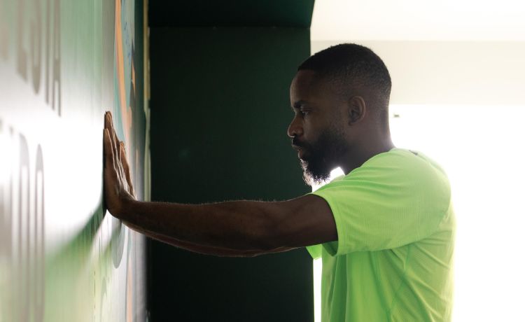 La charla de Bakambu, Pellegrini y Fajardo con una delantera en reconstrucción La charla de Bakambu, Pellegrini y Fajardo con una delantera en reconstrucción