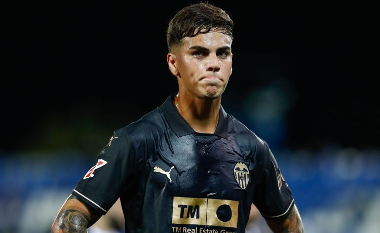 El Betis pregunta por su situación para ficharlo en verano El Betis pregunta por su situación para ficharlo en verano