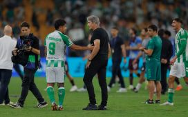 El ‘9’ del Betis es del Cucho y Abde juega a otra cosa El ‘9’ del Betis es del Cucho y Abde juega a otra cosa