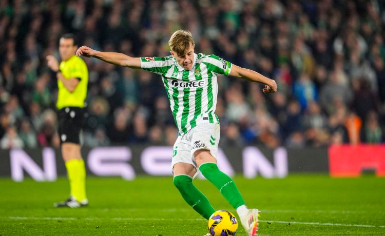 Esta es la cantidad que ingresará el Sevilla FC por la venta de Jesús Rodríguez al Como Esta es la cantidad que ingresará el Sevilla FC por la venta de Jesús Rodríguez al Como
