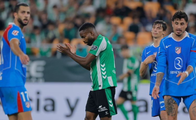 Las lesiones ralentizan el mercado invernal en el Betis Las lesiones ralentizan el mercado invernal en el Betis