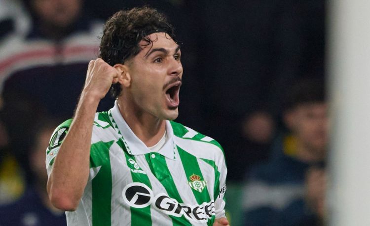 El Betis recibe la primera oferta formal de 20 millones por Johnny Cardoso El Betis recibe la primera oferta formal de 20 millones por Johnny Cardoso