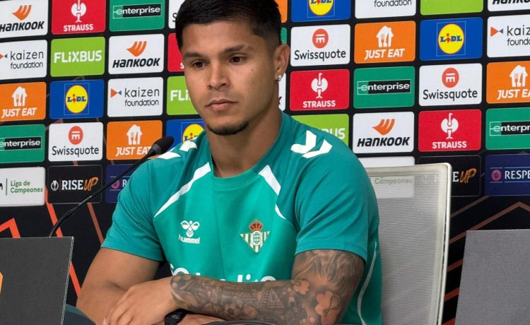 Cucho y la vuelta de Isco: «Nos da un plus saber que nuestro capitán está ahí» Cucho y la vuelta de Isco: «Nos da un plus saber que nuestro capitán está ahí»