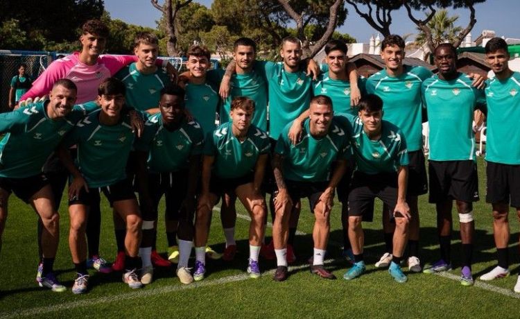 Las fotos del primer día del Betis en Almancil Las fotos del primer día del Betis en Almancil