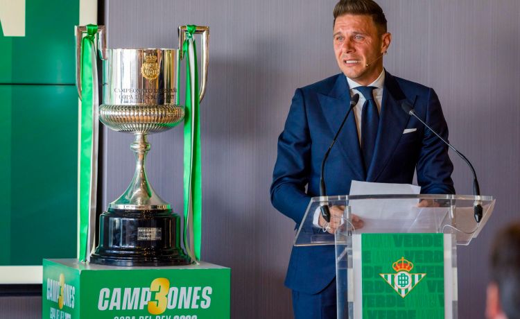 Joaquín, tras ser nombrado consejero del Betis: «El consejo es el alma de este club y ahí puedo aportar» Joaquín, tras ser nombrado consejero del Betis: «El consejo es el alma de este club y ahí puedo aportar»