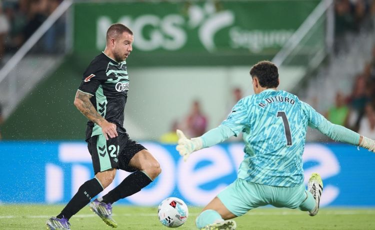Así contamos el Elche 1-1 Betis: La era 6.0 de Pellegrini arranca con traspié Así contamos el Elche 1-1 Betis: La era 6.0 de Pellegrini arranca con traspié