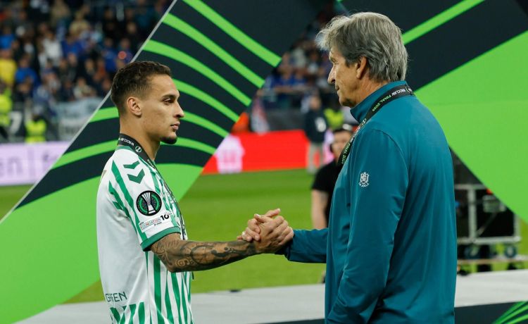 El mensaje de Pellegrini sobre la vuelta de Antony al Betis El mensaje de Pellegrini sobre la vuelta de Antony al Betis