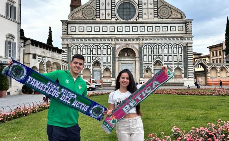 De Sevilla a Florencia pasando por Alicante y Bolonia: la travesía de algunos aficionados para ver al Betis De Sevilla a Florencia pasando por Alicante y Bolonia: la travesía de algunos aficionados para ver al Betis