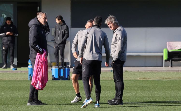 Pellegrini: «Sería importante un refuerzo, en la finalización de las jugadas hay un déficit» Pellegrini: «Sería importante un refuerzo, en la finalización de las jugadas hay un déficit»
