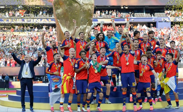 Se dispara la reventa de entradas para el partido de España en el Ramón Sánchez-Pizjuán Se dispara la reventa de entradas para el partido de España en el Ramón Sánchez-Pizjuán