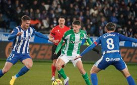 El Sporting eleva su oferta al Betis a la espera del acuerdo con Altimira El Sporting eleva su oferta al Betis a la espera del acuerdo con Altimira