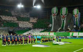 La Cartuja ruge con la Champions del Betis: dos llenazos y récord histórico La Cartuja ruge con la Champions del Betis: dos llenazos y récord histórico