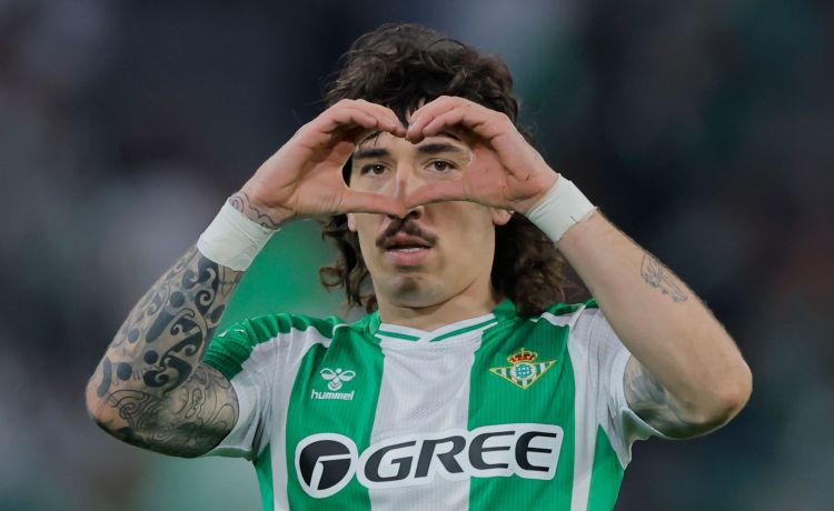 Héctor Bellerín y el por qué no hay homosexuales en el fútbol de primer nivel: «Me lo dijo un antropologo» Héctor Bellerín y el por qué no hay homosexuales en el fútbol de primer nivel: «Me lo dijo un antropologo»