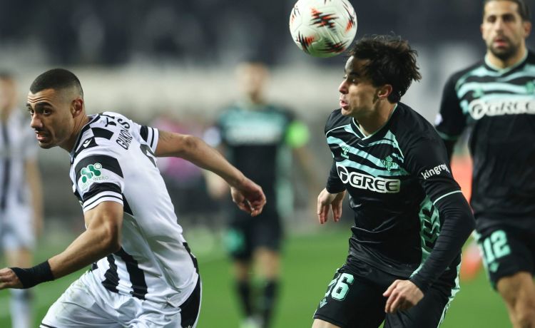 Valentín Gómez: «Cuesta sacar algo positivo de este partido» Valentín Gómez: «Cuesta sacar algo positivo de este partido»