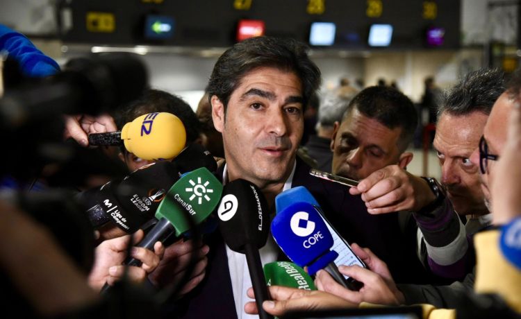 Ángel Haro: “Ceballos no es una realidad para el Betis a día de hoy” Ángel Haro: “Ceballos no es una realidad para el Betis a día de hoy”