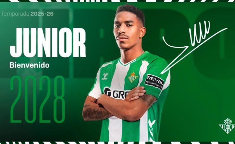 Oficial: Junior Firpo vuelve al Betis Oficial: Junior Firpo vuelve al Betis
